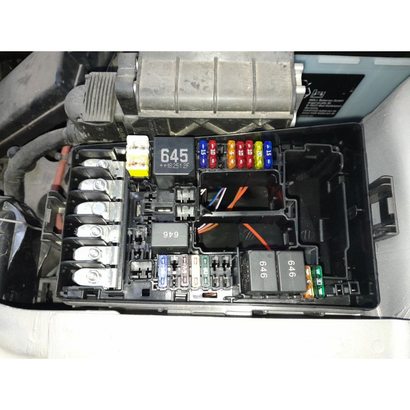 Recambio de caja reles / fusibles para seat leon style 1200 tsi referencia OEM IAM   