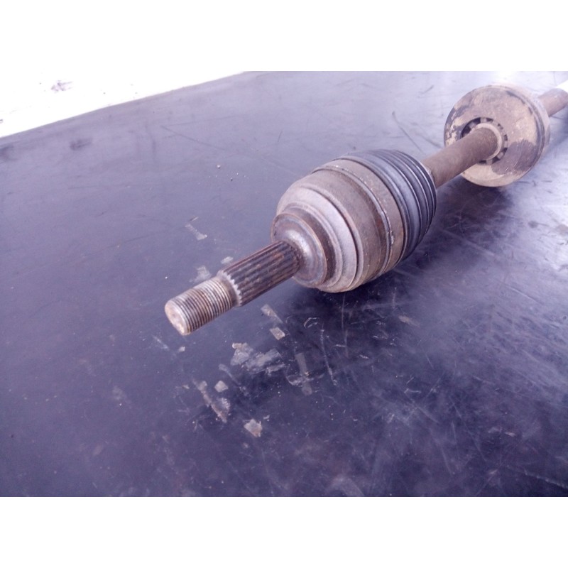 Recambio de transmision delantera derecha para dacia sandero laureate referencia OEM IAM 8201045819  