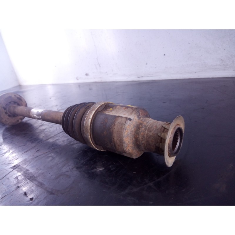 Recambio de transmision delantera derecha para dacia sandero laureate referencia OEM IAM 8201045819  