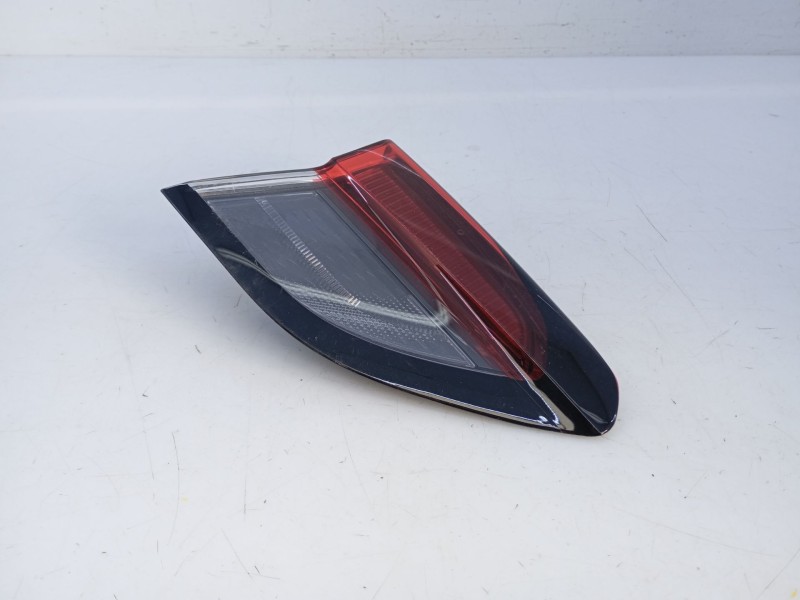 Recambio de piloto trasero izquierdo porton para opel corsa f cosmos referencia OEM IAM   