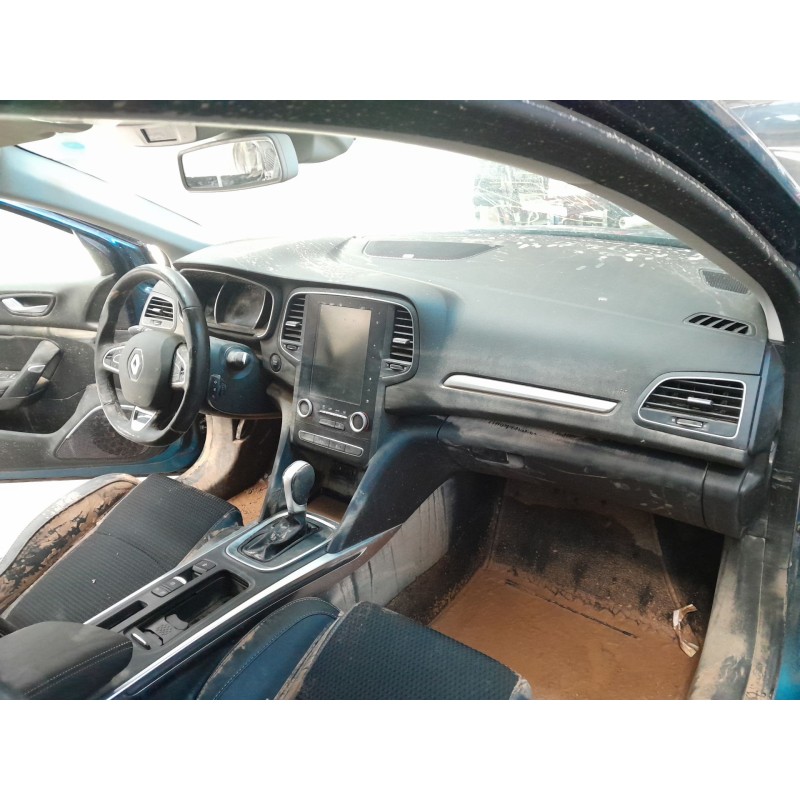 renault megane iv berlina 5p del año 2015