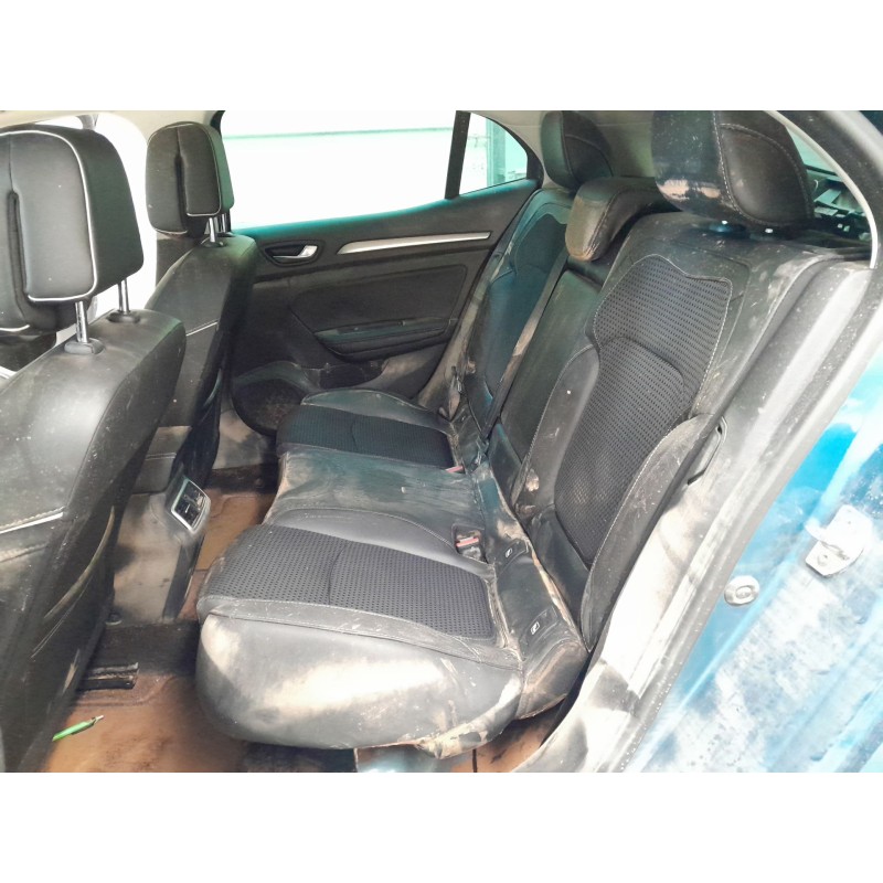 renault megane iv berlina 5p del año 2015