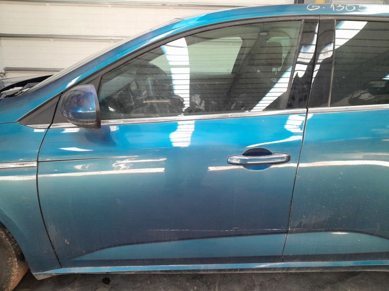 Recambio de puerta delantera izquierda para renault megane iv berlina 5p 1.2 tce energy referencia OEM IAM   