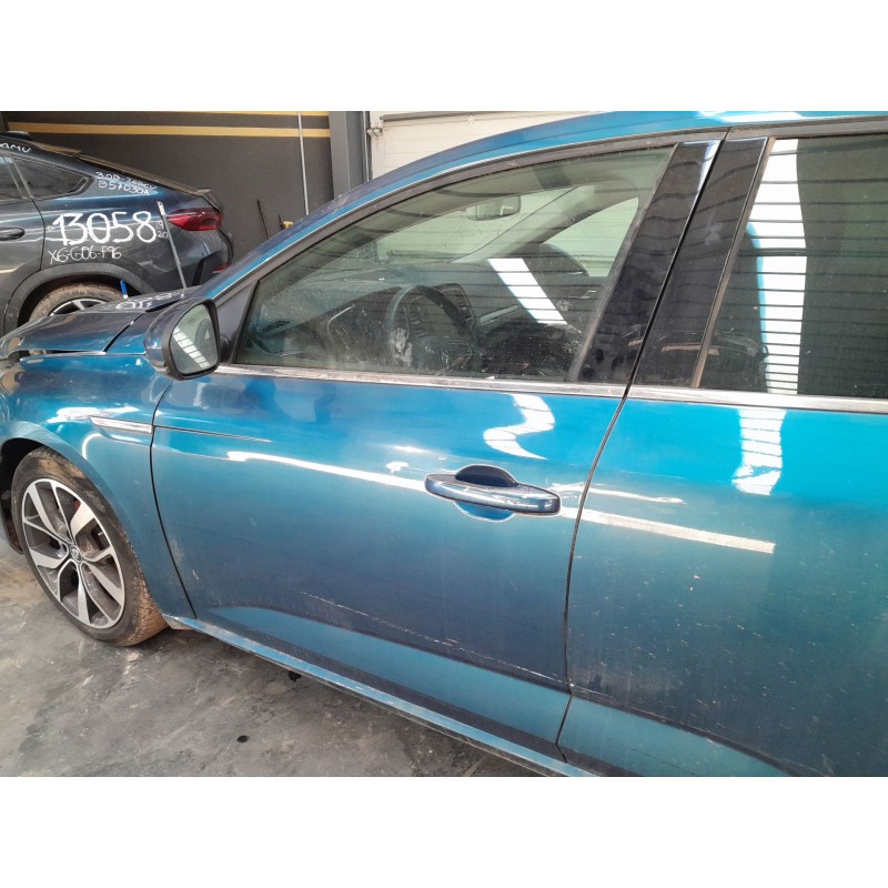 Recambio de puerta delantera izquierda para renault megane iv berlina 5p 1.2 tce energy referencia OEM IAM   