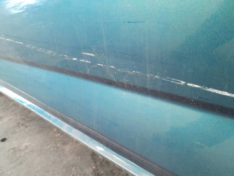 Recambio de puerta delantera izquierda para renault megane iv berlina 5p 1.2 tce energy referencia OEM IAM   