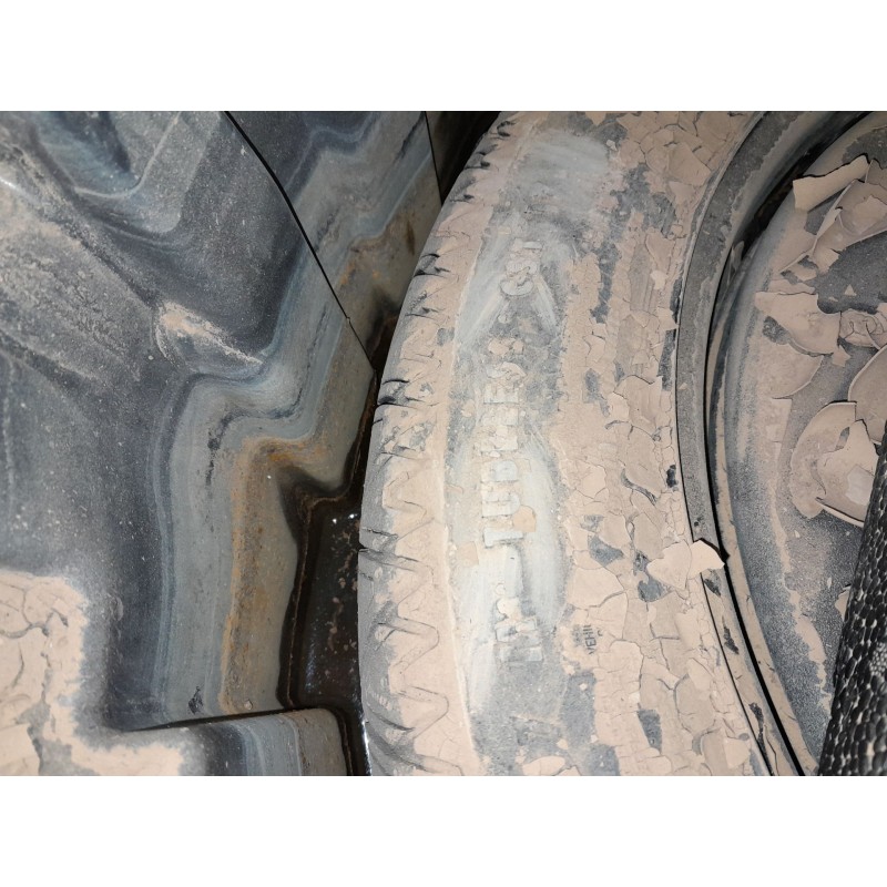 Recambio de neumatico repuesto para renault megane iv berlina 5p 1.2 tce energy referencia OEM IAM   