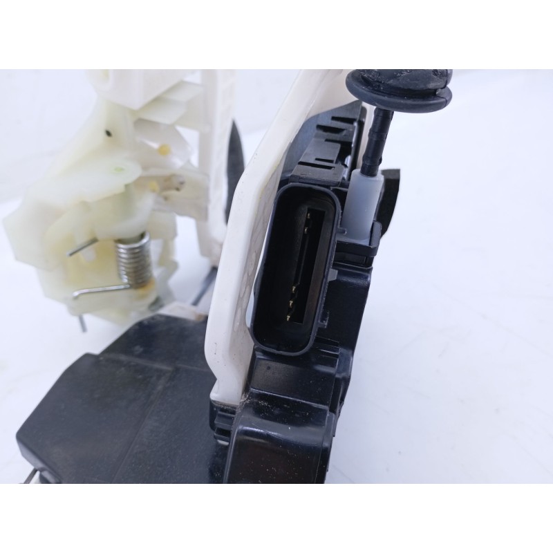 Recambio de cerradura puerta delantera derecha para kia carens ( ) drive referencia OEM IAM   