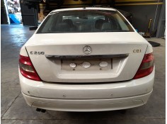 mercedes clase c (w204) berlina del año 2007 2