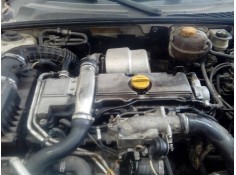 saab 9-3 berlina del año 2004 2