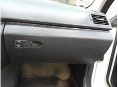 Recambio de guantera para mercedes clase c (w204) berlina c 200 cdi (204.007) referencia OEM IAM   