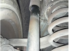 Recambio de amortiguador trasero izquierdo para mercedes clase c (w204) berlina c 200 cdi (204.007) referencia OEM IAM   