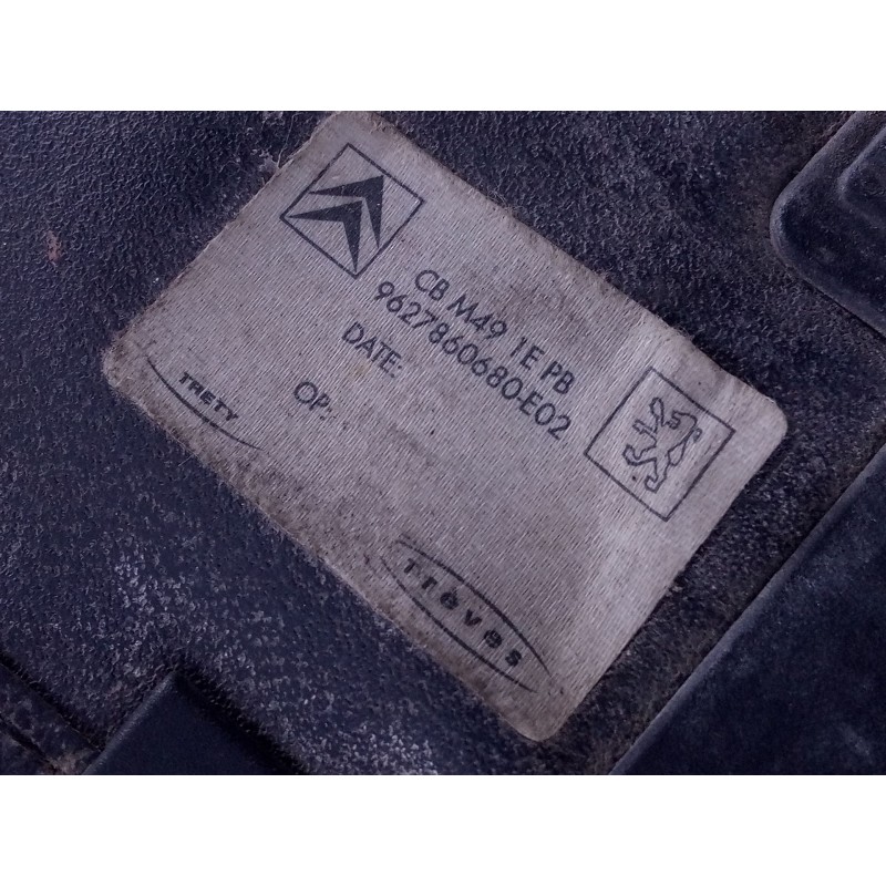 Recambio de bandeja trasera para citroen berlingo referencia OEM IAM 9627860680E02  