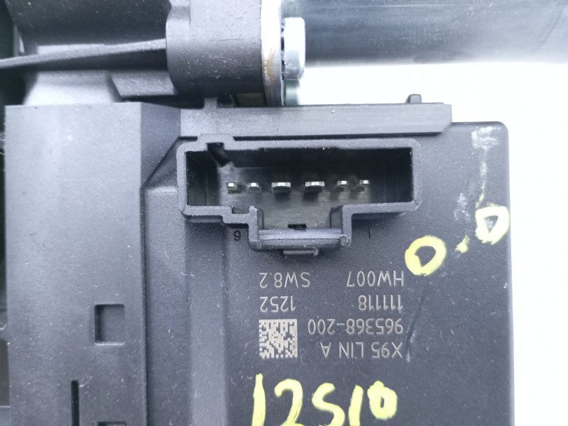 Recambio de elevalunas delantero derecho para renault megane iii sport tourer dynamique referencia OEM IAM 807301396R  