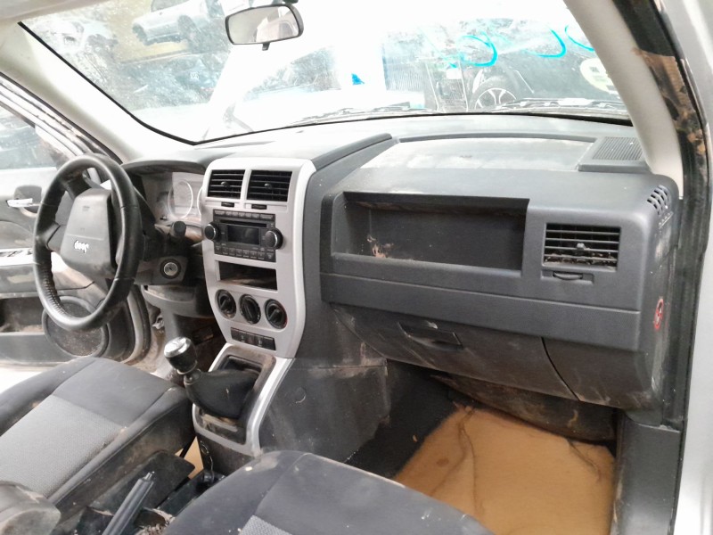 Recambio de salpicadero para jeep patriot patriot mk74 crd 4x4 referencia OEM IAM   