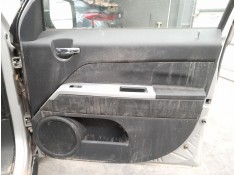 GUARNECIDO PUERTA DELANTERA DERECHA 