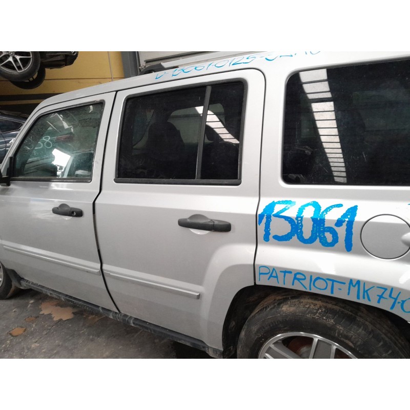 Recambio de puerta trasera izquierda para jeep patriot patriot mk74 crd 4x4 referencia OEM IAM   