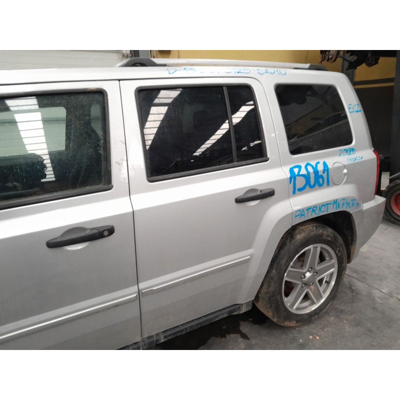 Recambio de puerta trasera izquierda para jeep patriot patriot mk74 crd 4x4 referencia OEM IAM   
