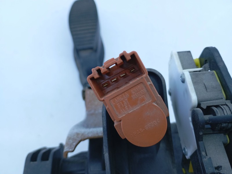 Recambio de pedal freno para ford ka (ccu) urban referencia OEM IAM   