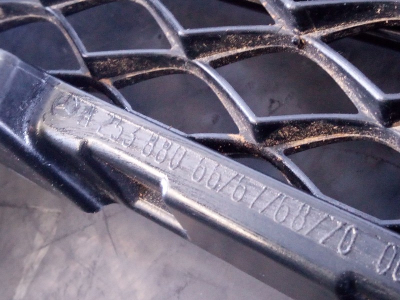 Recambio de rejilla delantera para mercedes clase glc (w253) 220d 4matic referencia OEM IAM A25388066767  