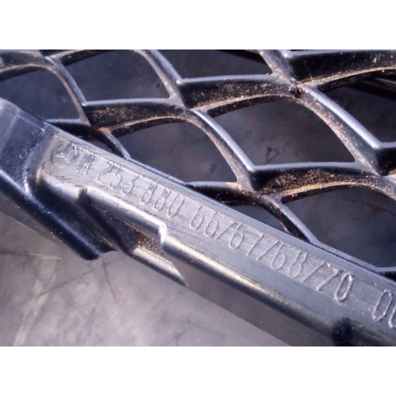 Recambio de rejilla delantera para mercedes clase glc (w253) 220d 4matic referencia OEM IAM A25388066767  
