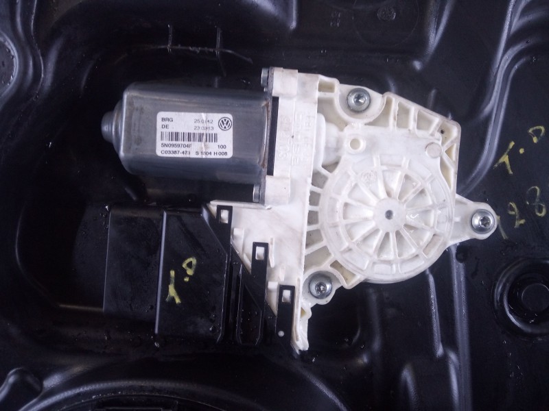 Recambio de elevalunas trasero derecho para volkswagen tiguan trendline plus referencia OEM IAM   