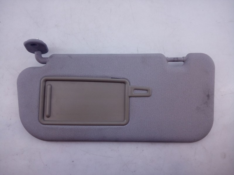 Recambio de parasol izquierdo para hyundai i20 trend referencia OEM IAM   