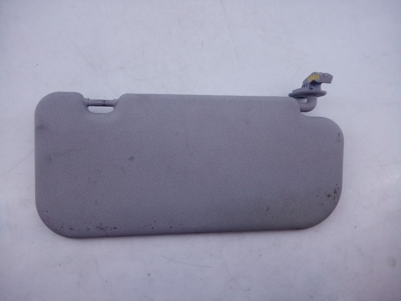 Recambio de parasol izquierdo para hyundai i20 trend referencia OEM IAM   