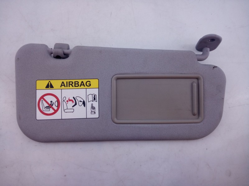 Recambio de parasol derecho para hyundai i20 trend referencia OEM IAM   