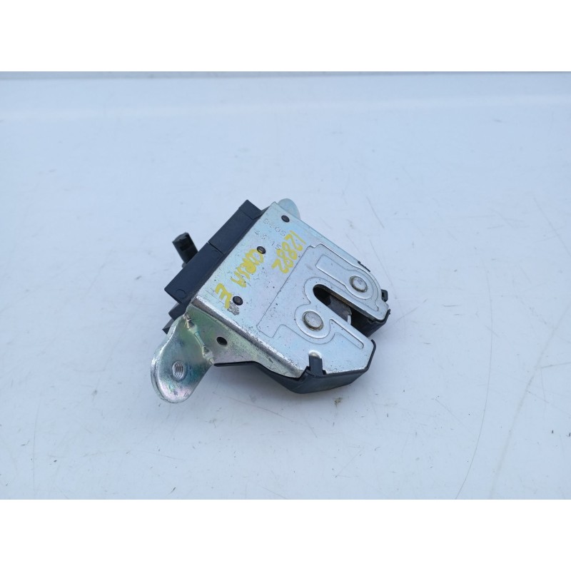 Recambio de cerradura maletero / porton para opel corsa e selective referencia OEM IAM A102523 39021416 
