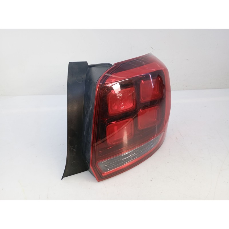 Recambio de piloto trasero derecho para dacia sandero stepway referencia OEM IAM 265506147R  