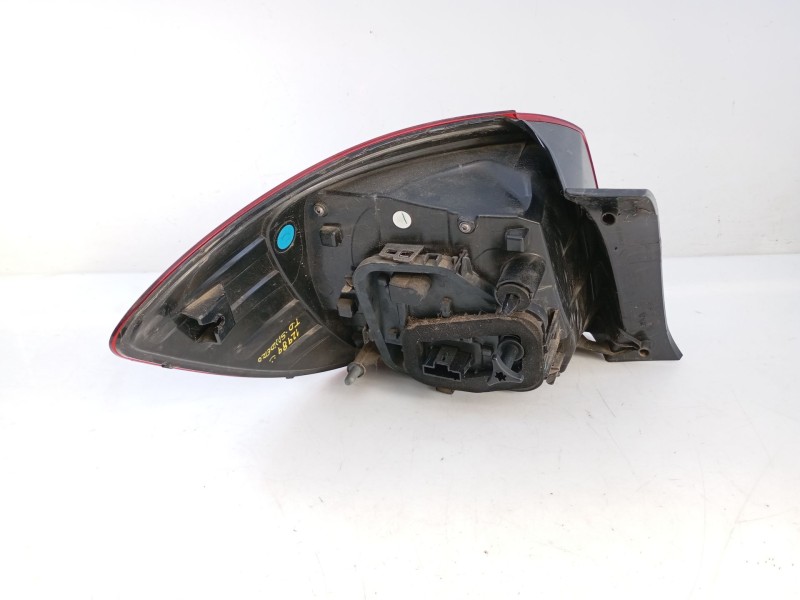 Recambio de piloto trasero derecho para dacia sandero stepway referencia OEM IAM 265506147R  