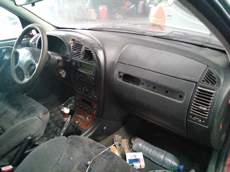 citroen xsara berlina del año 2000