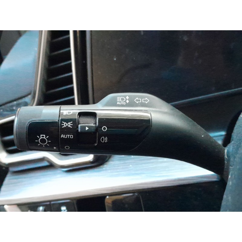 Recambio de mando intermitentes para kia sportage 1.6 crdi mhev mhev m63a18 referencia OEM IAM   