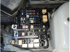 CAJA RELES / FUSIBLES 1898010012 189801003 