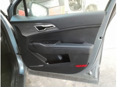 GUARNECIDO PUERTA DELANTERA DERECHA 