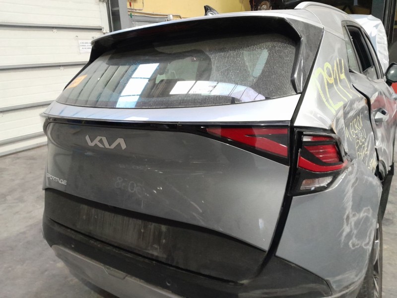 Recambio de porton trasero para kia sportage 1.6 crdi mhev mhev m63a18 referencia OEM IAM   