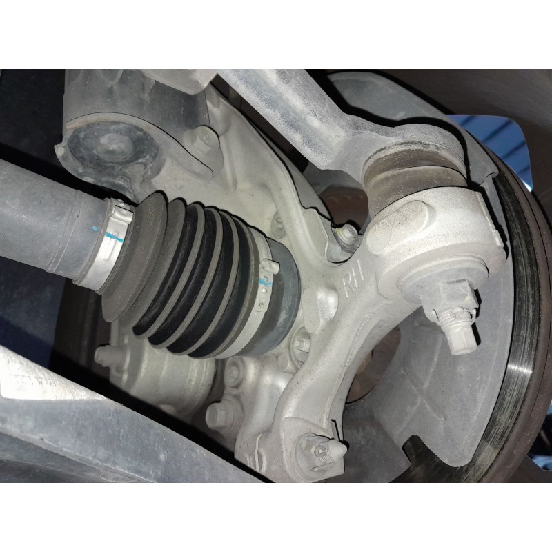 Recambio de mangueta delantera derecha para kia sportage 1.6 crdi mhev mhev m63a18 referencia OEM IAM   