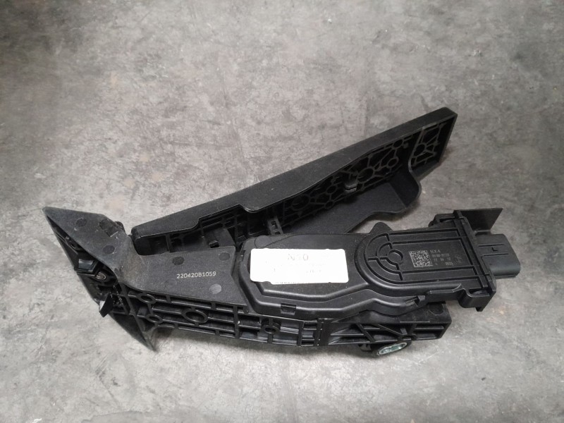 Recambio de pedal acelerador para kia sportage 1.6 crdi mhev mhev m63a18 referencia OEM IAM 351902E110  