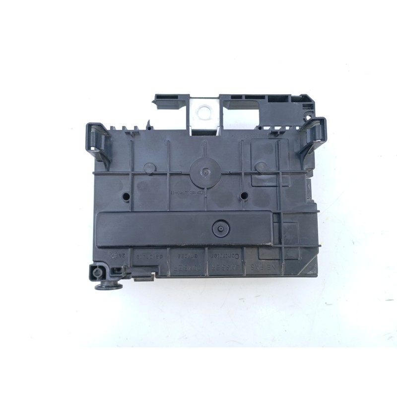 Recambio de caja reles / fusibles para citroen c4 berlina referencia OEM IAM   