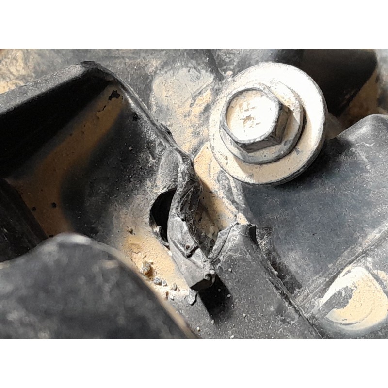 Recambio de rejilla delantera para renault kangoo express referencia OEM IAM   