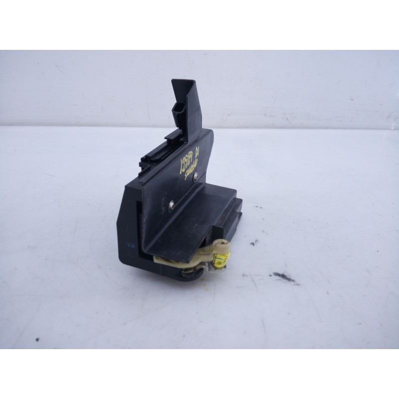 Recambio de cerradura puerta delantera izquierda para dacia sandero stepway referencia OEM IAM 805039362  