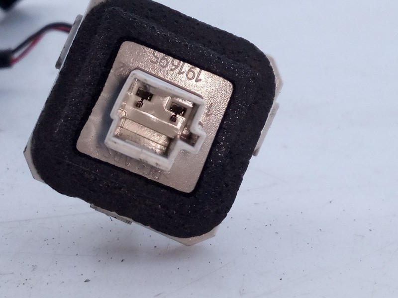 Recambio de luz central de freno para mercedes clase glc (w253) 220d 4matic referencia OEM IAM A1569069600  