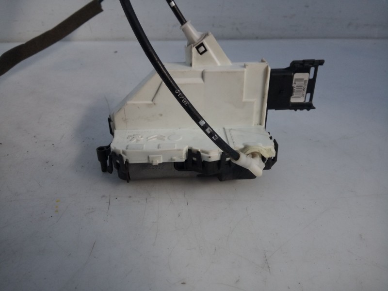 Recambio de cerradura puerta trasera derecha para citroen berlingo cuadro confort referencia OEM IAM   
