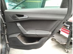 GUARNECIDO PUERTA TRASERA DERECHA 