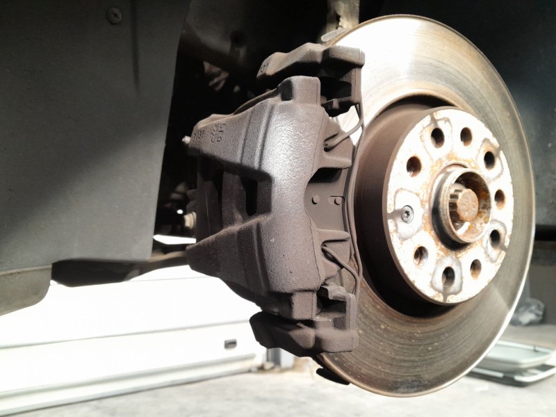 Recambio de pinza freno delantera izquierda para volkswagen tiguan tiguan sport referencia OEM IAM   