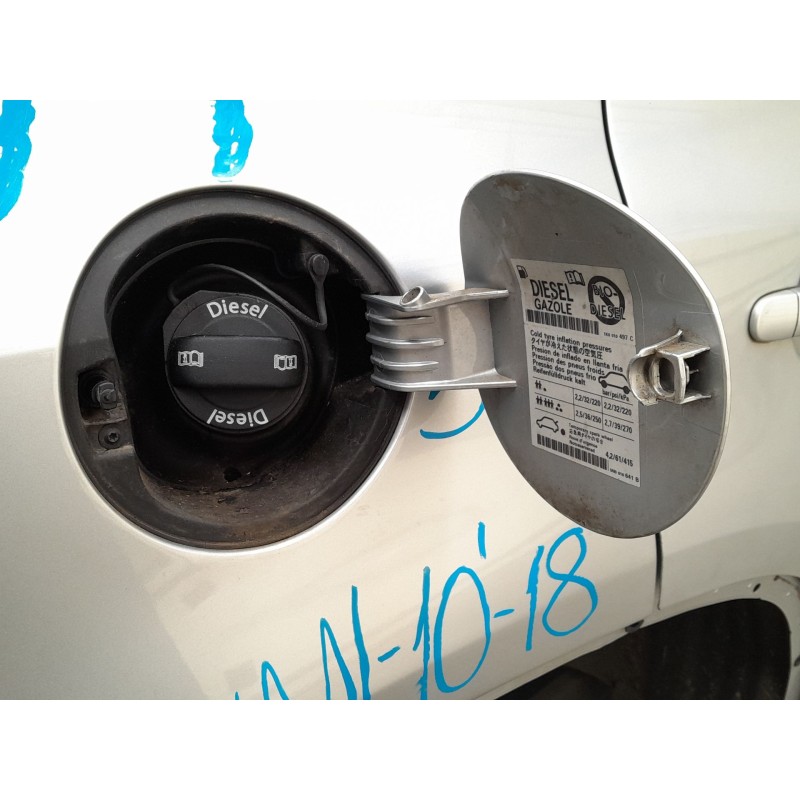 Recambio de tapa exterior combustible para volkswagen tiguan tiguan sport referencia OEM IAM   