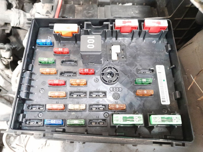 Recambio de caja reles / fusibles para volkswagen tiguan tiguan sport referencia OEM IAM   