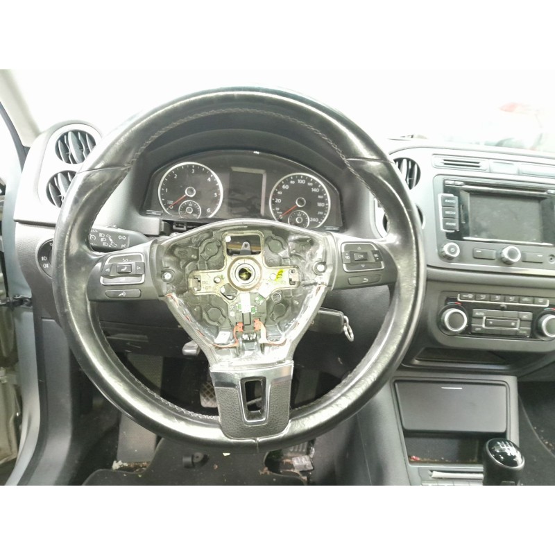 Recambio de volante para volkswagen tiguan tiguan sport referencia OEM IAM   