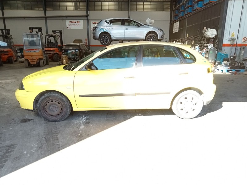 seat ibiza (6l1) del año 2002