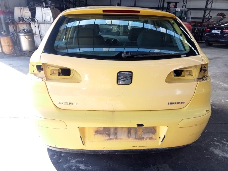 seat ibiza (6l1) del año 2002